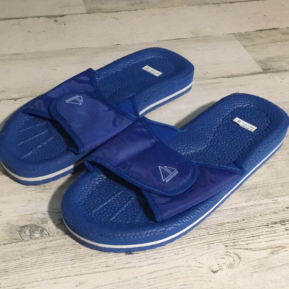 Blue slide sandals w/white stripe around sole & sailboat on Velcro strap size 8 - Picture 1 of 4